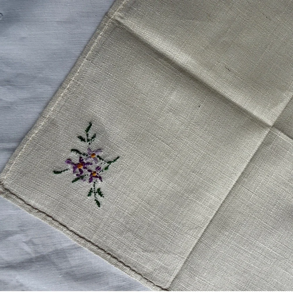 Vintage Embroidered Linen Lot 6 Cutwork Floral Table Linens Hankies